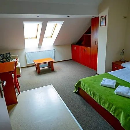 Uroczysko Porszewice - Osrodek Rekolekcyjno-konferencyjny Kolo Lodzi