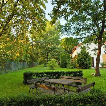 Uroczysko Porszewice - Osrodek Rekolekcyjno-konferencyjny Kolo Lodzi Hotel *